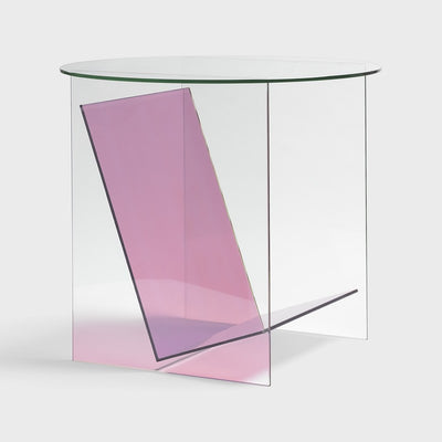 Nydelig glassbord fra &Klevering med rosa form inni.